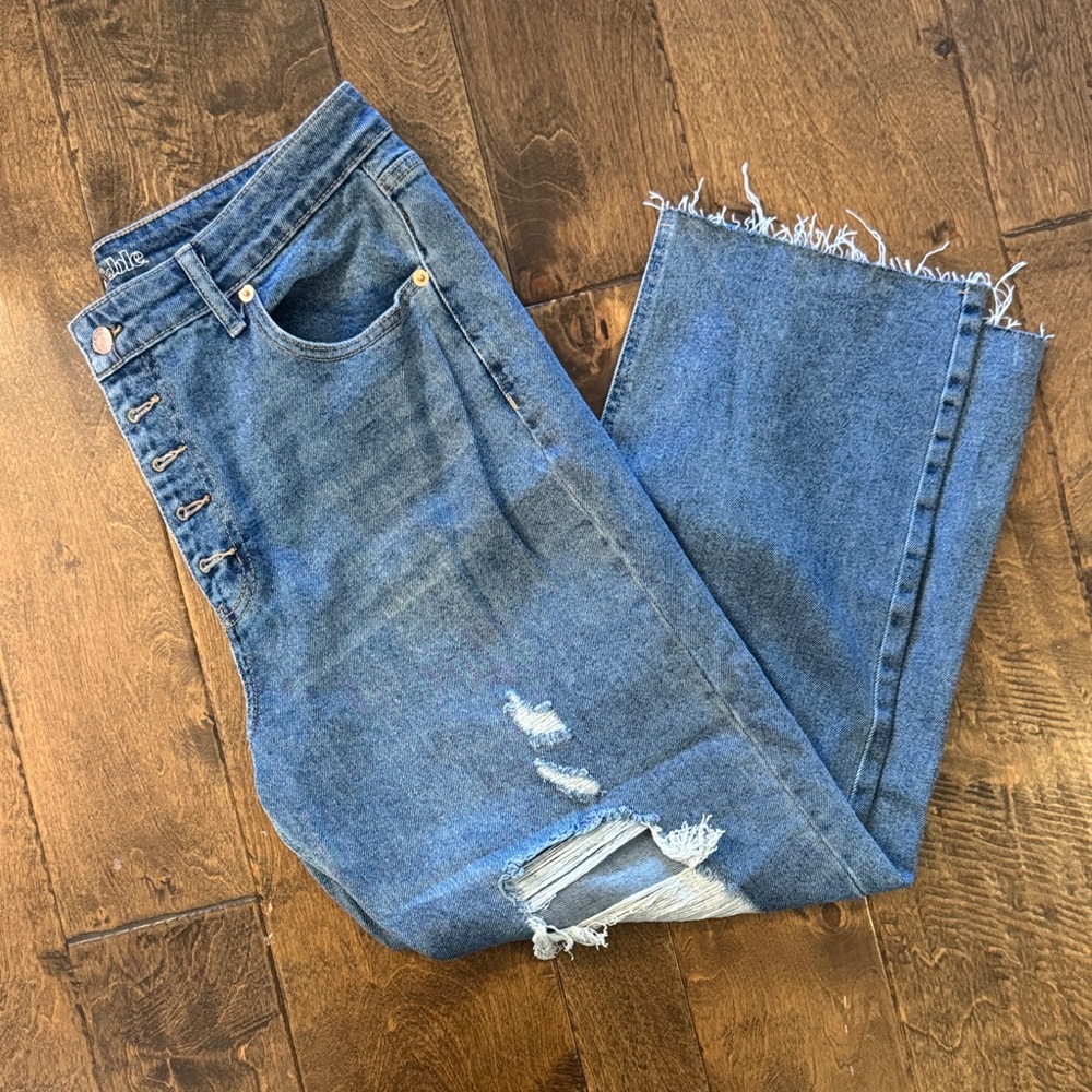 Women’s Size 14 Wild Fable Stylish Distressed Blue Jeans Boyfriend